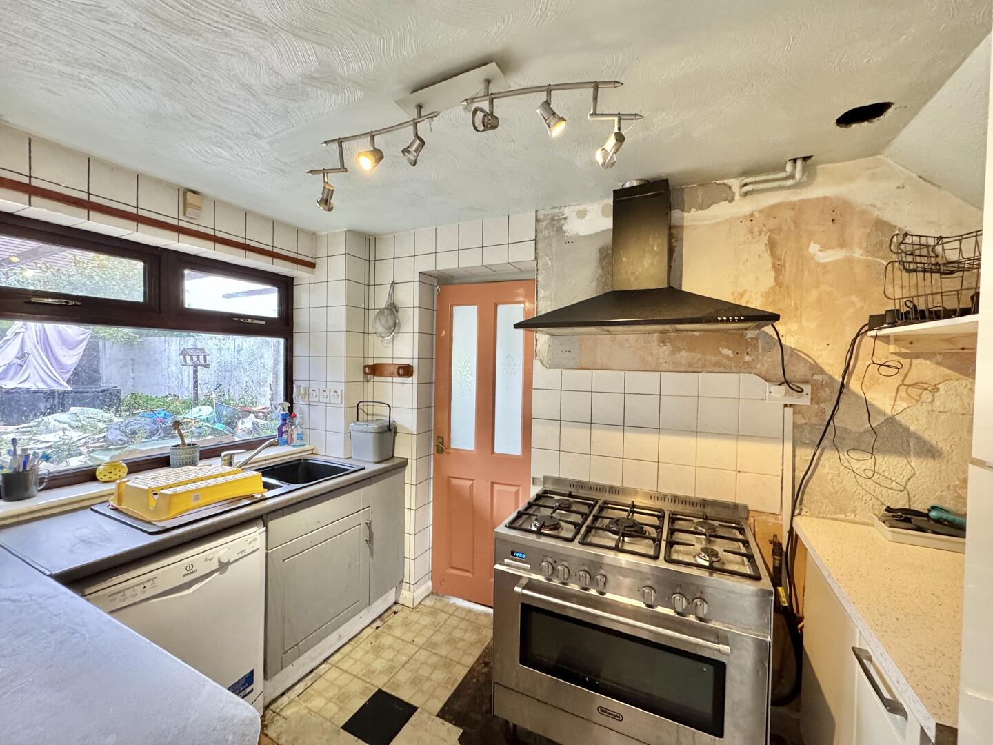 Polstain Crescent, Threemilestone, Truro